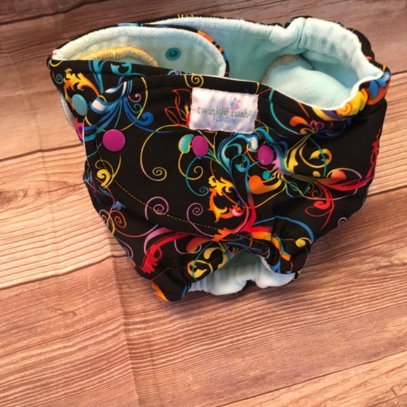 Twinkie tush fusion diaper colorful print fitted cloth diaper - Picture 3 of 9